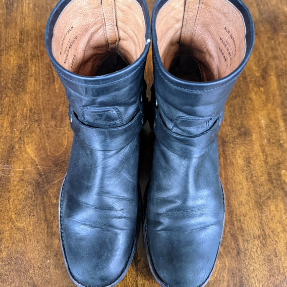 Frye Phillip Harness Short - Picture 10 of 11